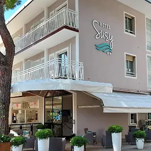 Susy - Ambienti Rinnovati 2022 - Direttamente Su Viale Dante E A Due Passi Dal Mare Hotel Riccione
